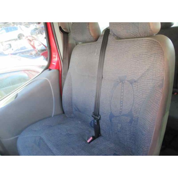 renault trafic combi (ab 4.01) del año 2005