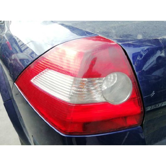 renault megane ii classic berlina del año 2004