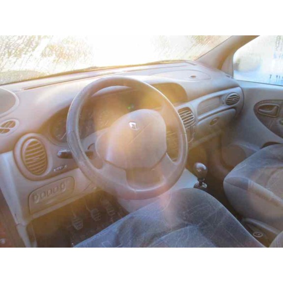 renault scenic (ja..) del año 2001