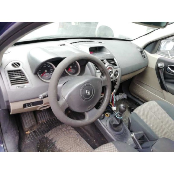 renault megane ii classic berlina del año 2004