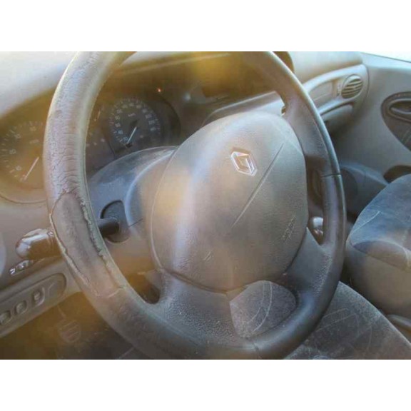 renault scenic (ja..) del año 2001