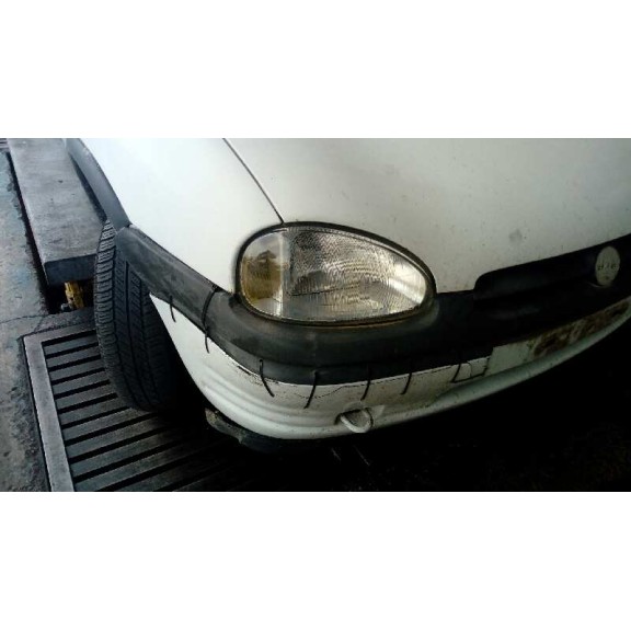 opel corsa b del año 1996