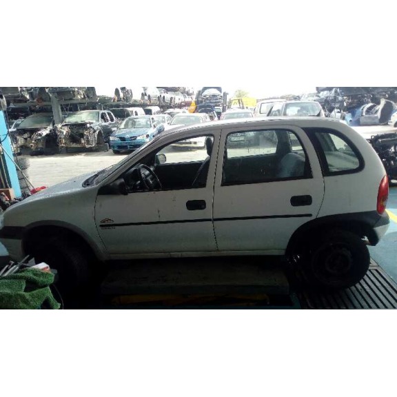 opel corsa b del año 1996