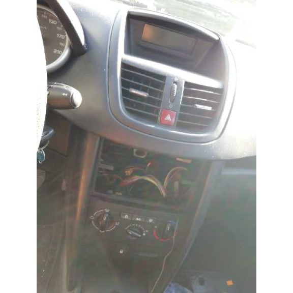 peugeot 207 del año 2007