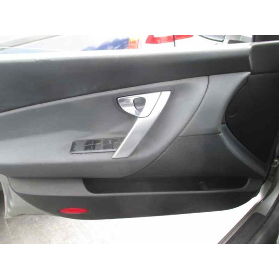 nissan primera trav. (p12) del año 2005