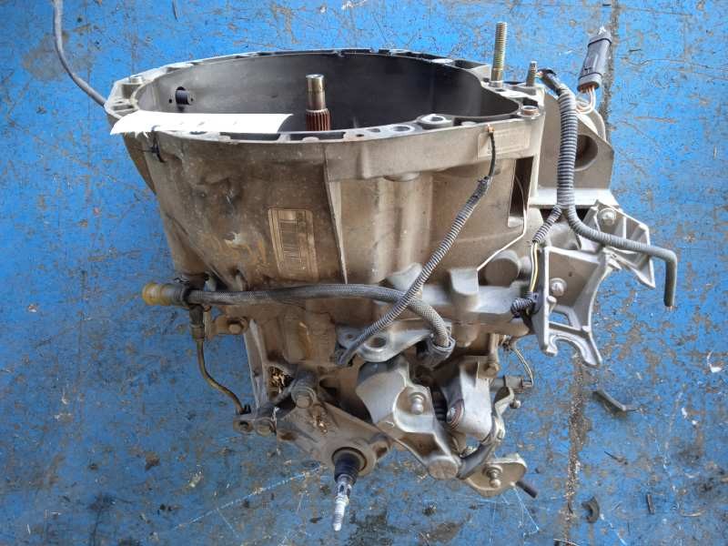 Recambio de caja cambios para renault megane grand scenic ii (7 plazas) referencia OEM IAM ND0015 B 138.000KM 6V