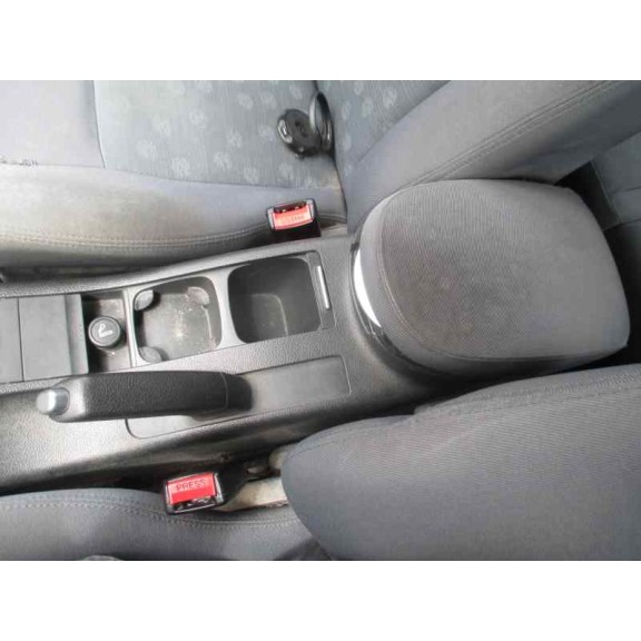 nissan primera trav. (p12) del año 2005