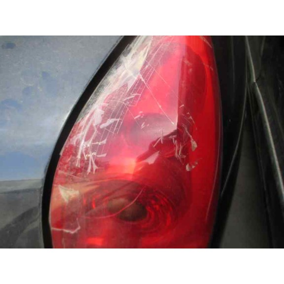 nissan primera berlina (p12) del año 2003