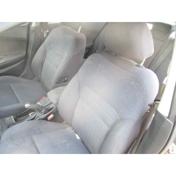 nissan primera berlina (p12) del año 2003