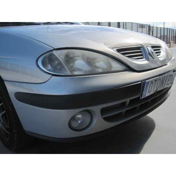 renault megane i fase 2 berlina (ba0) del año 2001