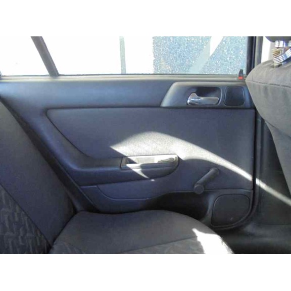 opel astra g berlina del año 2002