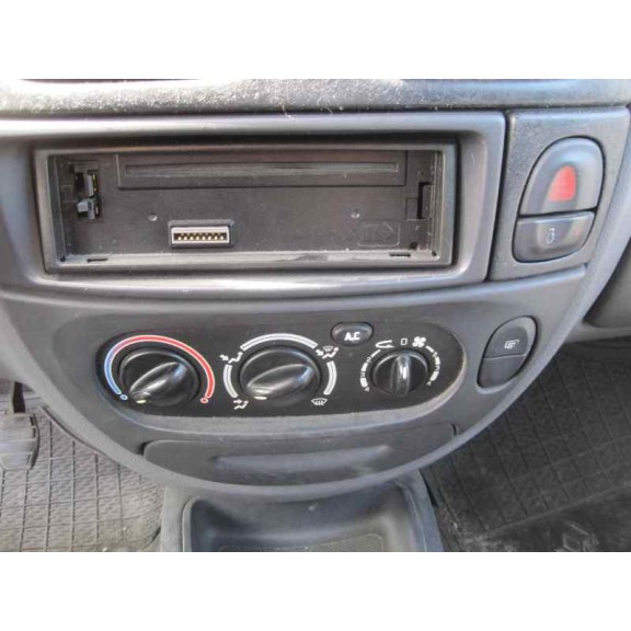 renault megane i fase 2 berlina (ba0) del año 2001