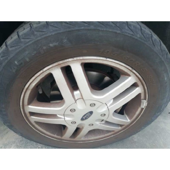 ford focus berlina (cak) del año 1999