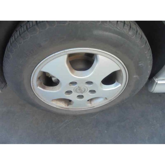 opel vectra b berlina del año 2000