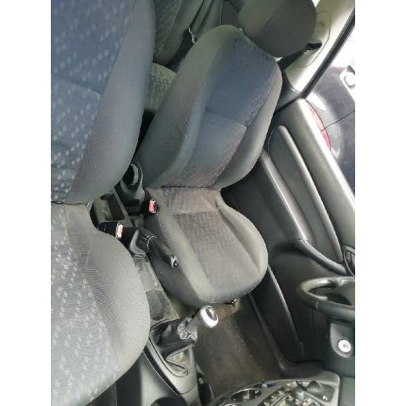 ford focus berlina (cak) del año 1999