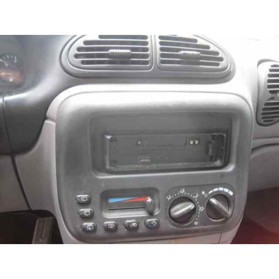 chrysler voyager (gs) del año 2000