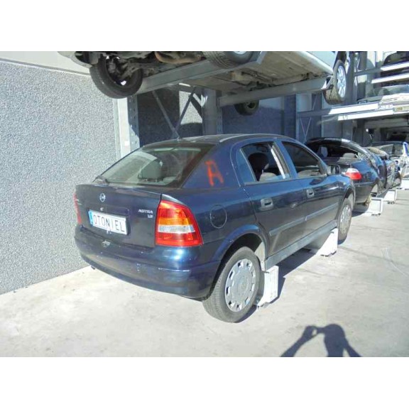 opel astra g berlina del año 2002