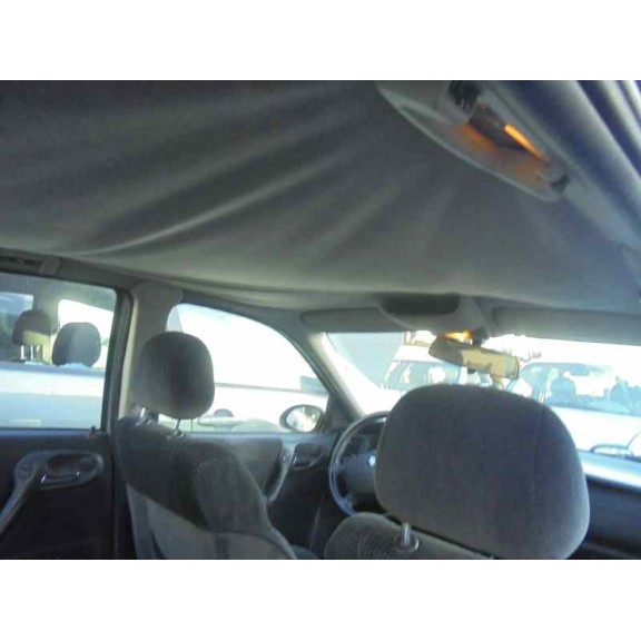 opel vectra b berlina del año 2000