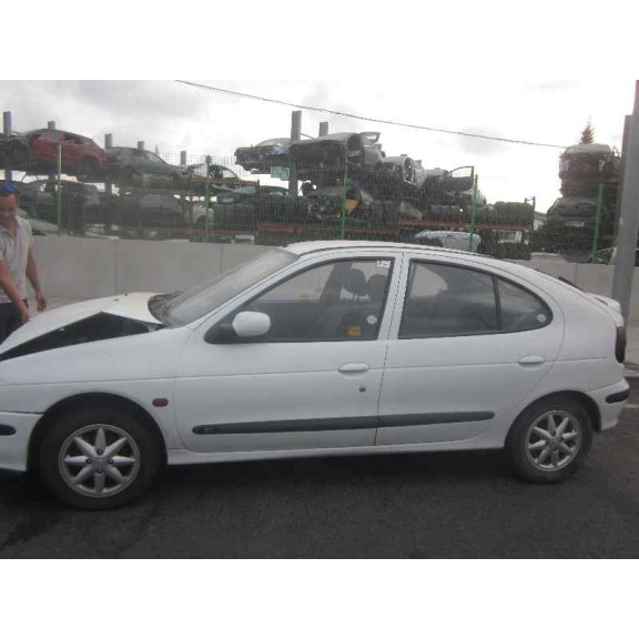 renault megane i berlina hatchback (ba0) del año 1996
