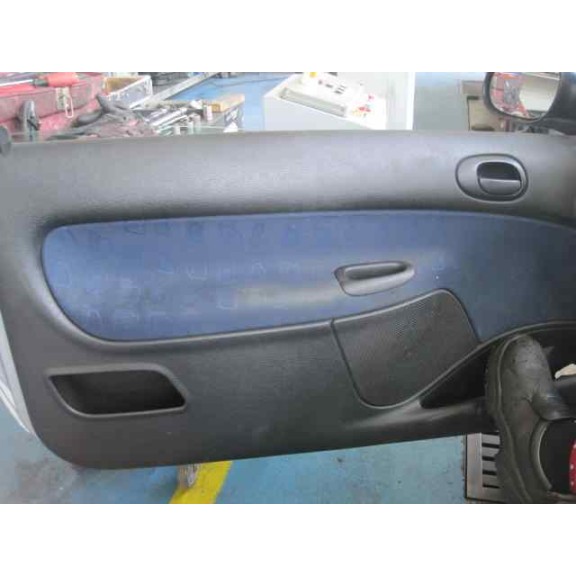 peugeot 206 berlina del año 2002