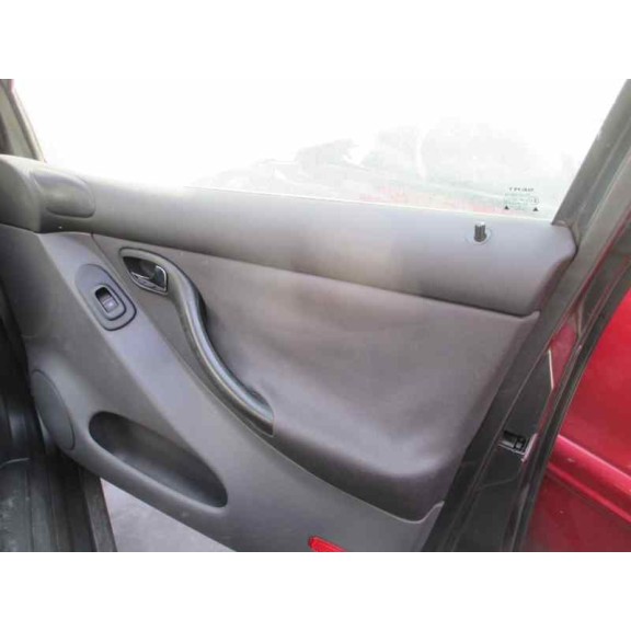 seat toledo (1m2) del año 2002