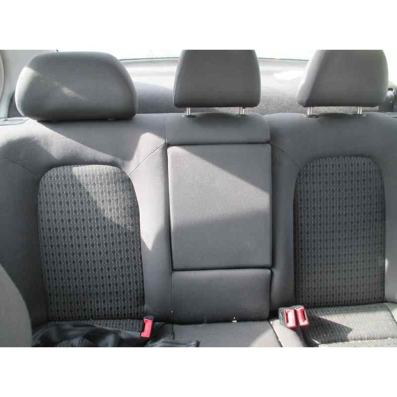 seat toledo (1m2) del año 2002