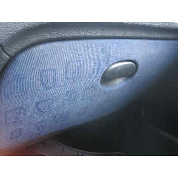 peugeot 206 berlina del año 2002