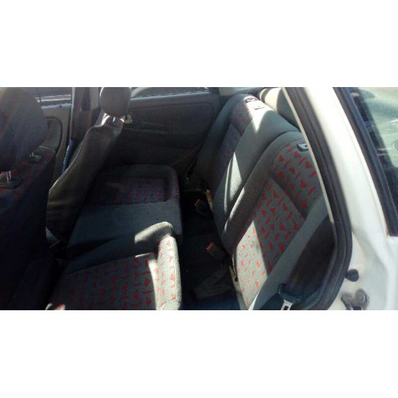seat cordoba berlina (6k2) del año 2000