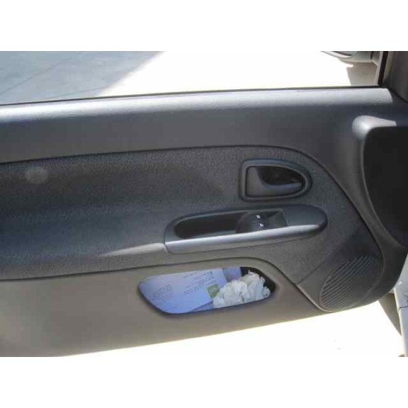 renault clio ii fase ii (b/cb0) del año 2005