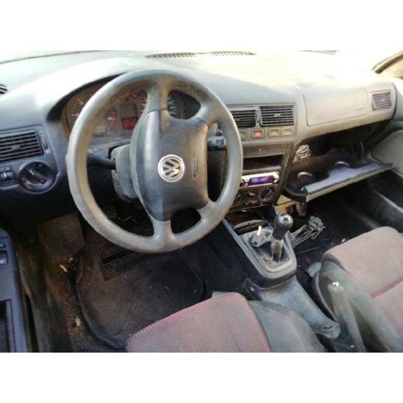 volkswagen golf iv berlina (1j1) del año 2001