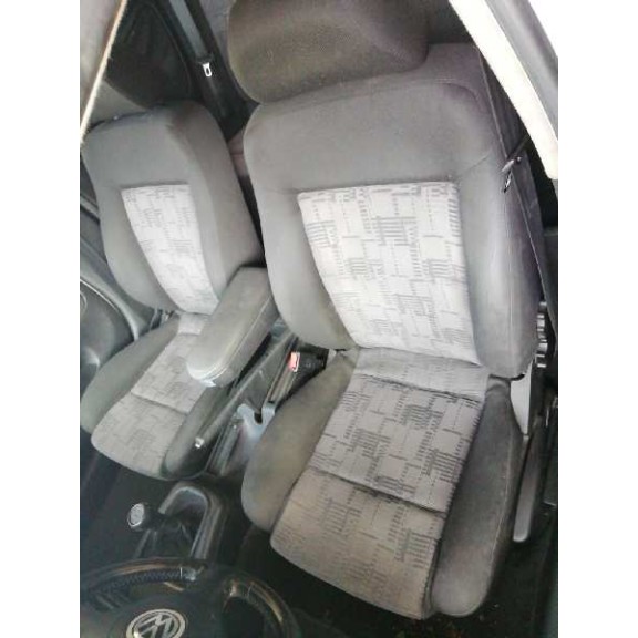 volkswagen passat berlina (3b2) del año 1999