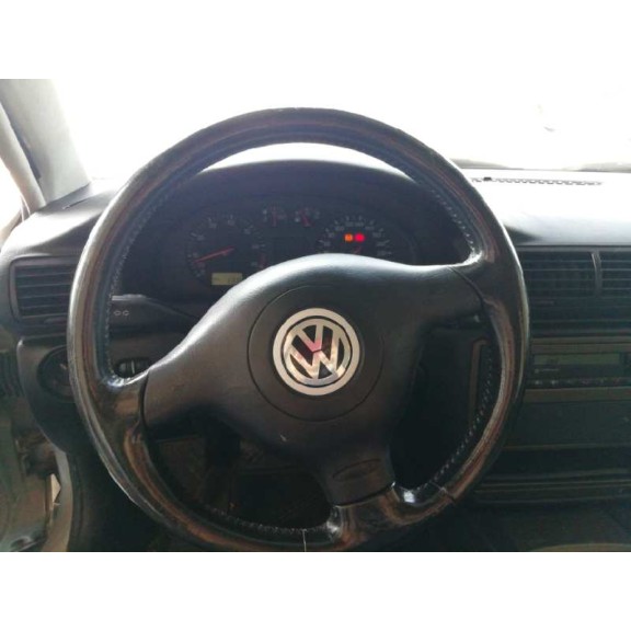 volkswagen passat berlina (3b2) del año 1999