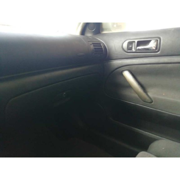 volkswagen passat berlina (3b2) del año 1999