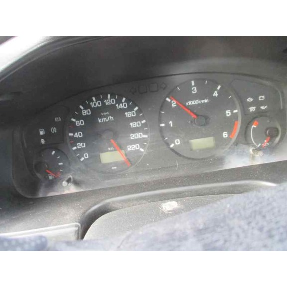 nissan primera berlina (p11) del año 1999