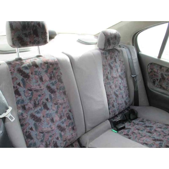 nissan primera berlina (p11) del año 1999