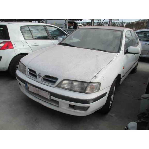 nissan primera berlina (p11) del año 1999