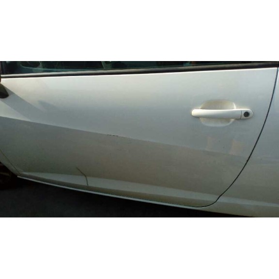 seat ibiza (6j5) del año 2010