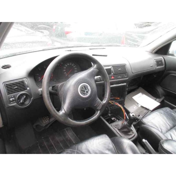 volkswagen golf iv berlina (1j1) del año 1999