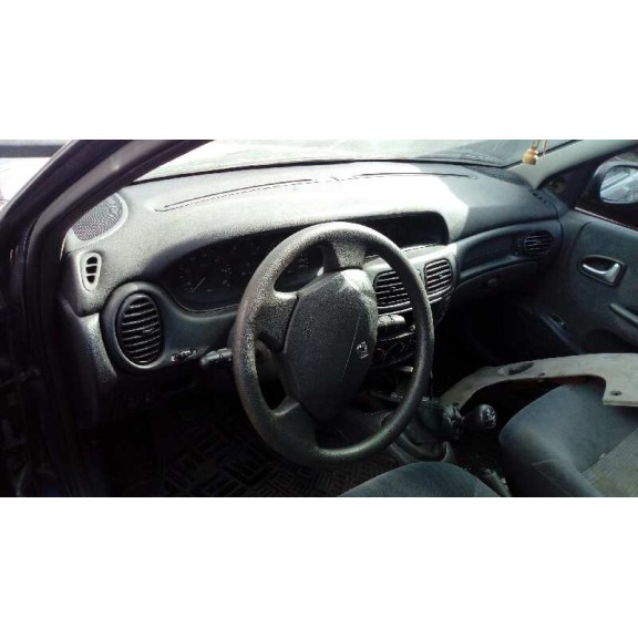 renault megane i fase 2 berlina (ba0) del año 2002