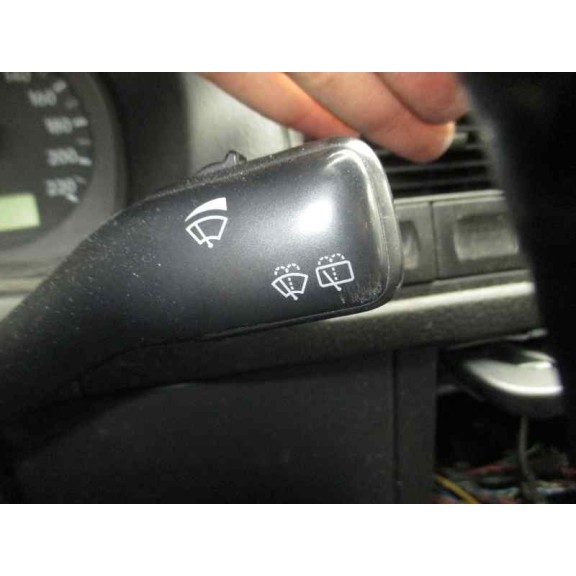 volkswagen golf iv berlina (1j1) del año 1999