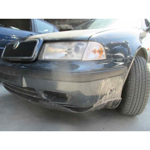 skoda octavia berlina (1u2) del año 2000