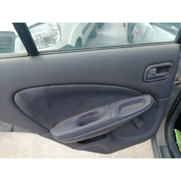 nissan almera (n16/e) del año 2003