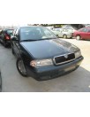 skoda octavia berlina (1u2) del año 2000