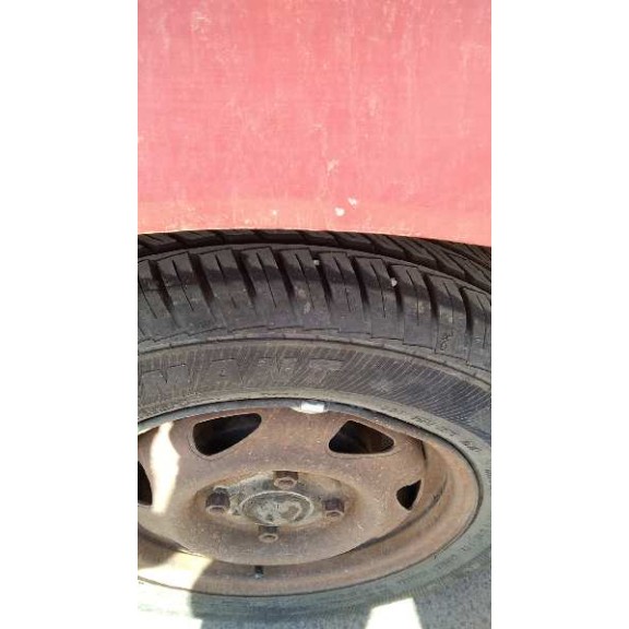 ford fiesta berlina del año 1998