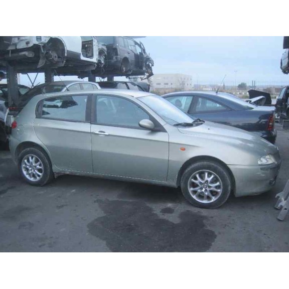 alfa romeo 147 (190) del año 2001