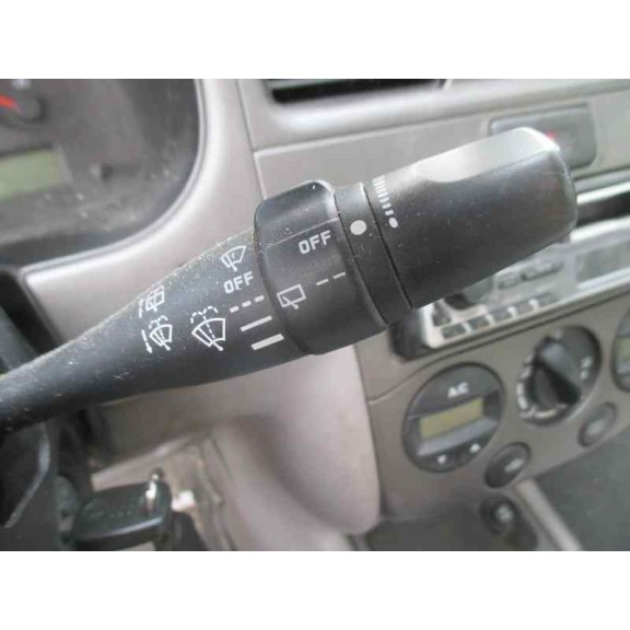 nissan primera berlina (p11) del año 2001