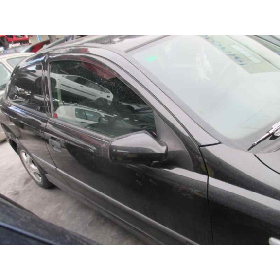 opel astra g berlina del año 2001