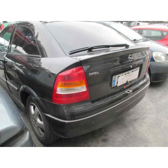 opel astra g berlina del año 2001