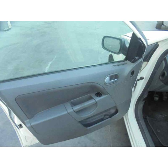 ford fiesta (cbk) del año 2002