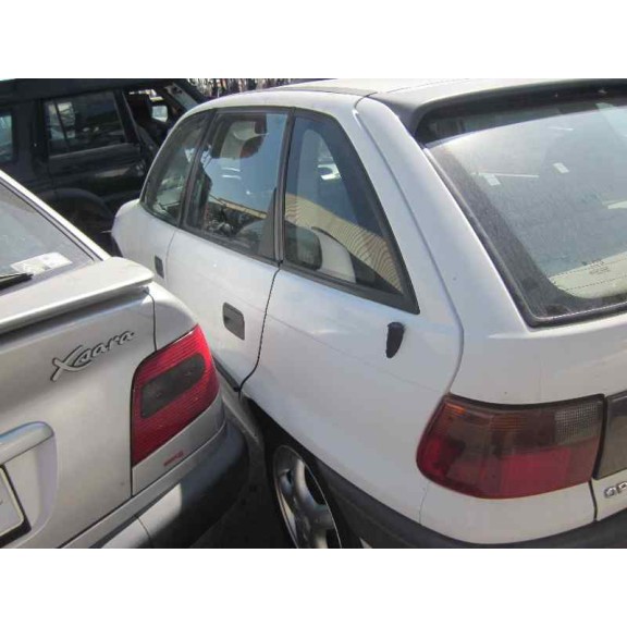 opel astra f berlina del año 1995